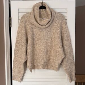 Sincerely Jules Beige Cowl Neck Sweater Size Small Cozy Knit Neutral